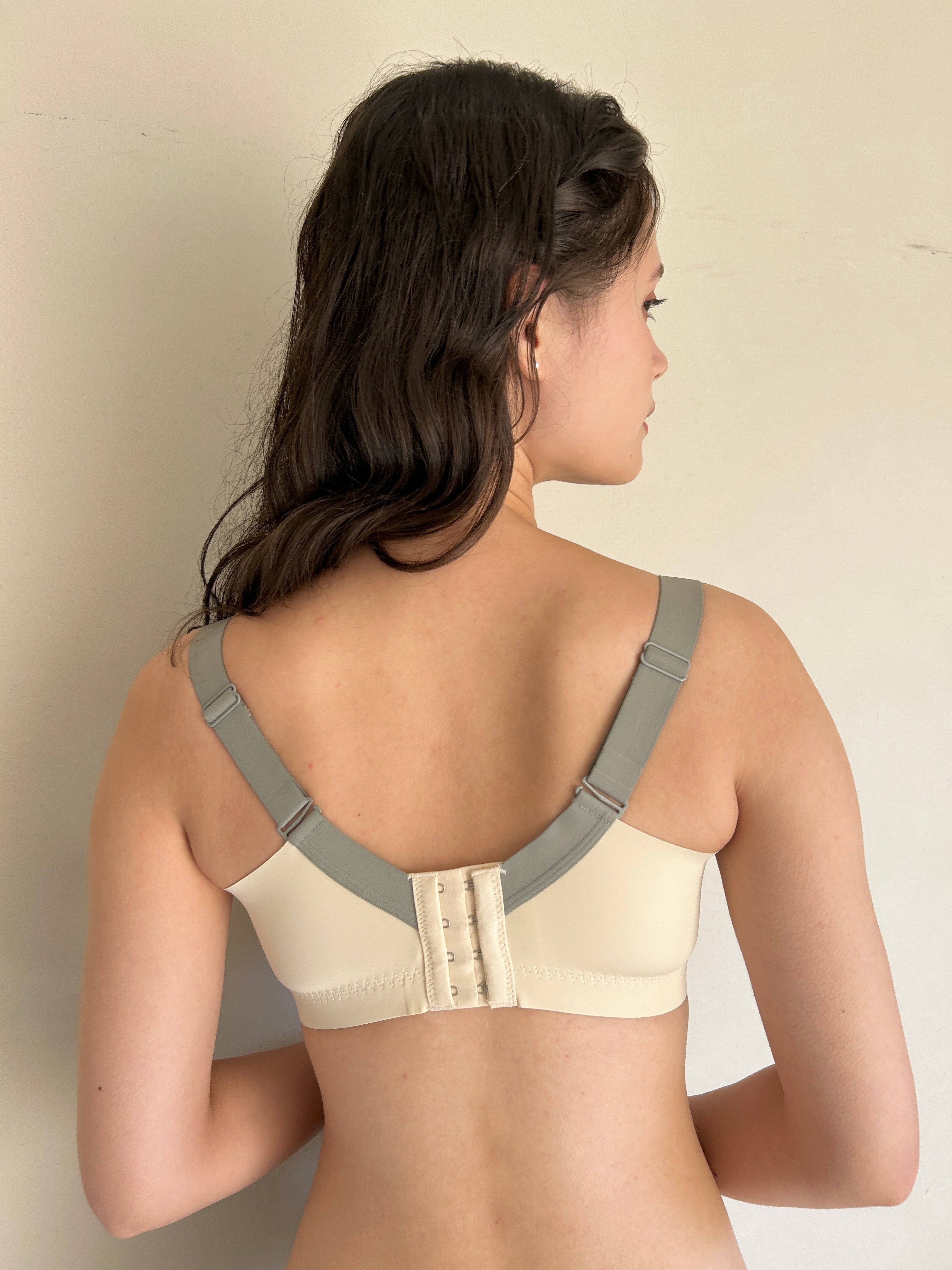 超ホールド育乳ナイトブラ