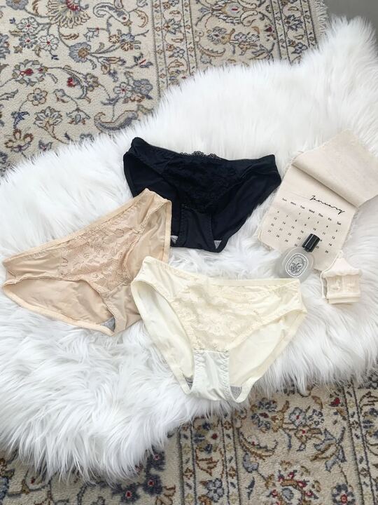 【美胸メイク】リボンフラワーレースブラセット