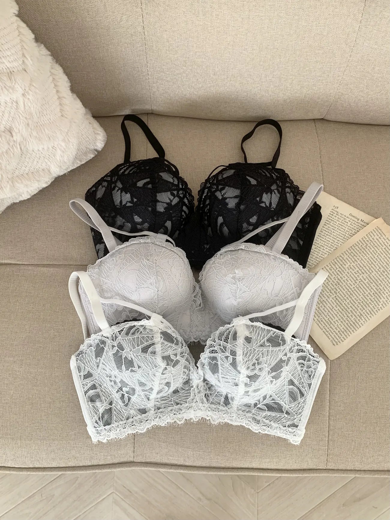 【整形級谷間】手形パッドセクシーレースブラセット