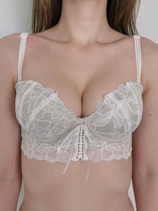 【自胸にフィット】ビッグフラワーレースアップブラセット