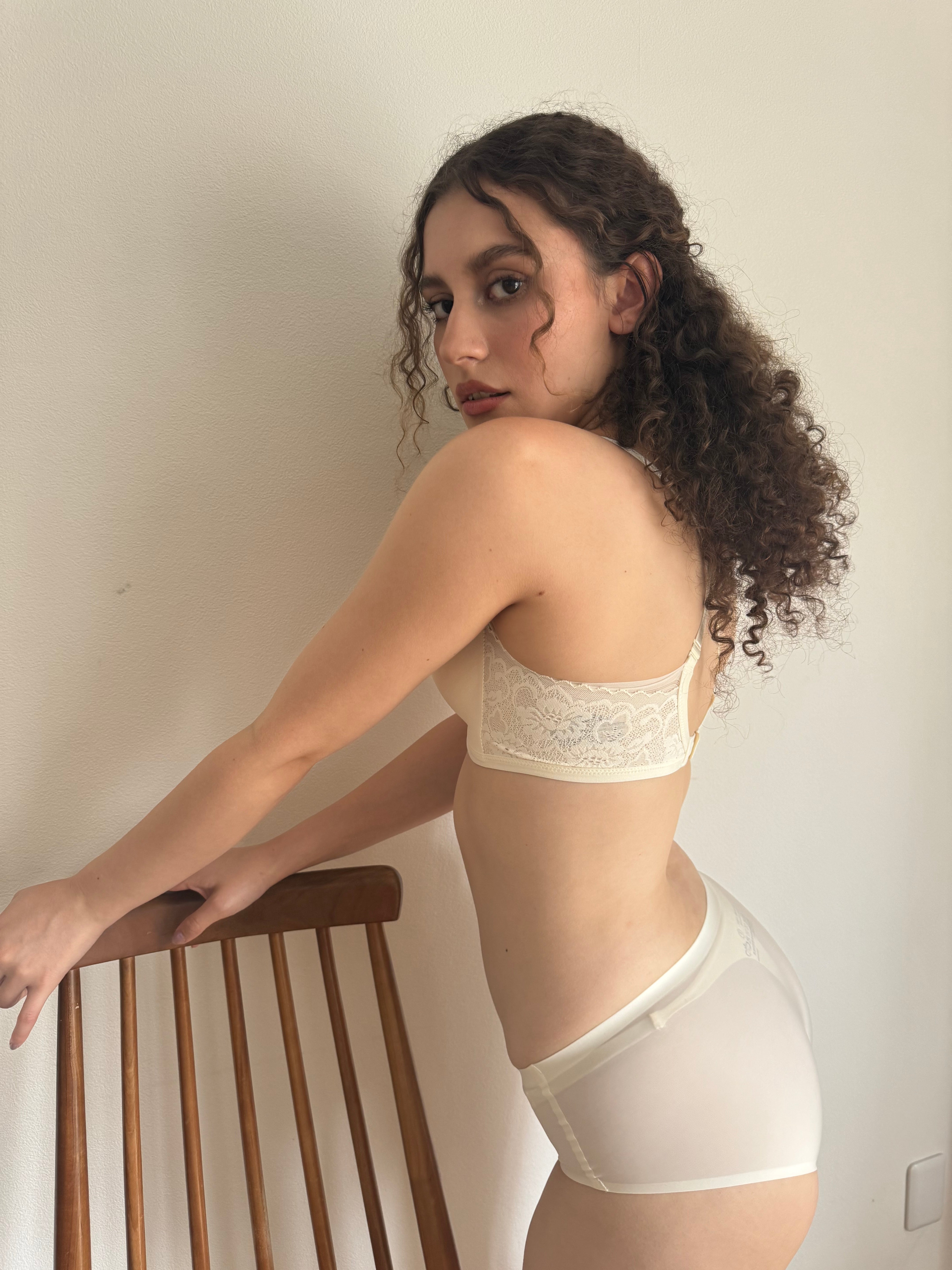 【美胸メイク】2wayホックヌーディーブラセット