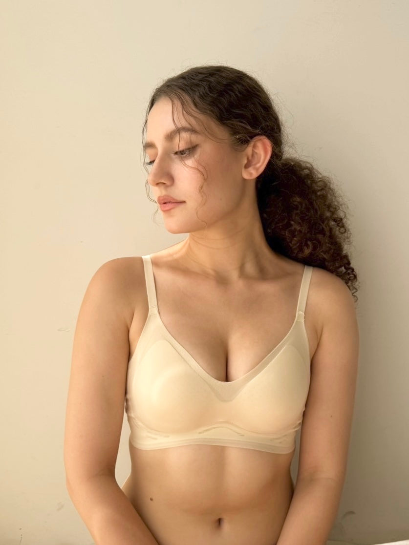 超軽量!エアリーフィッティングブラ