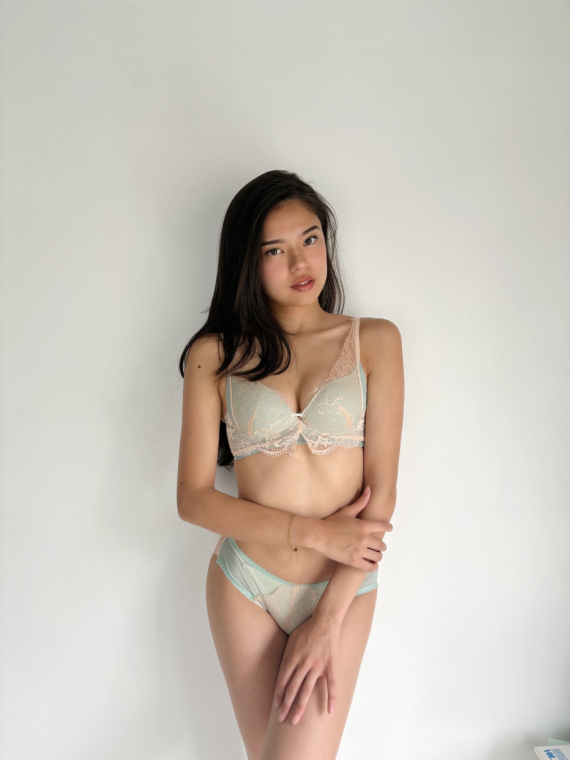 【美胸メイク】ミスティレースブラセット