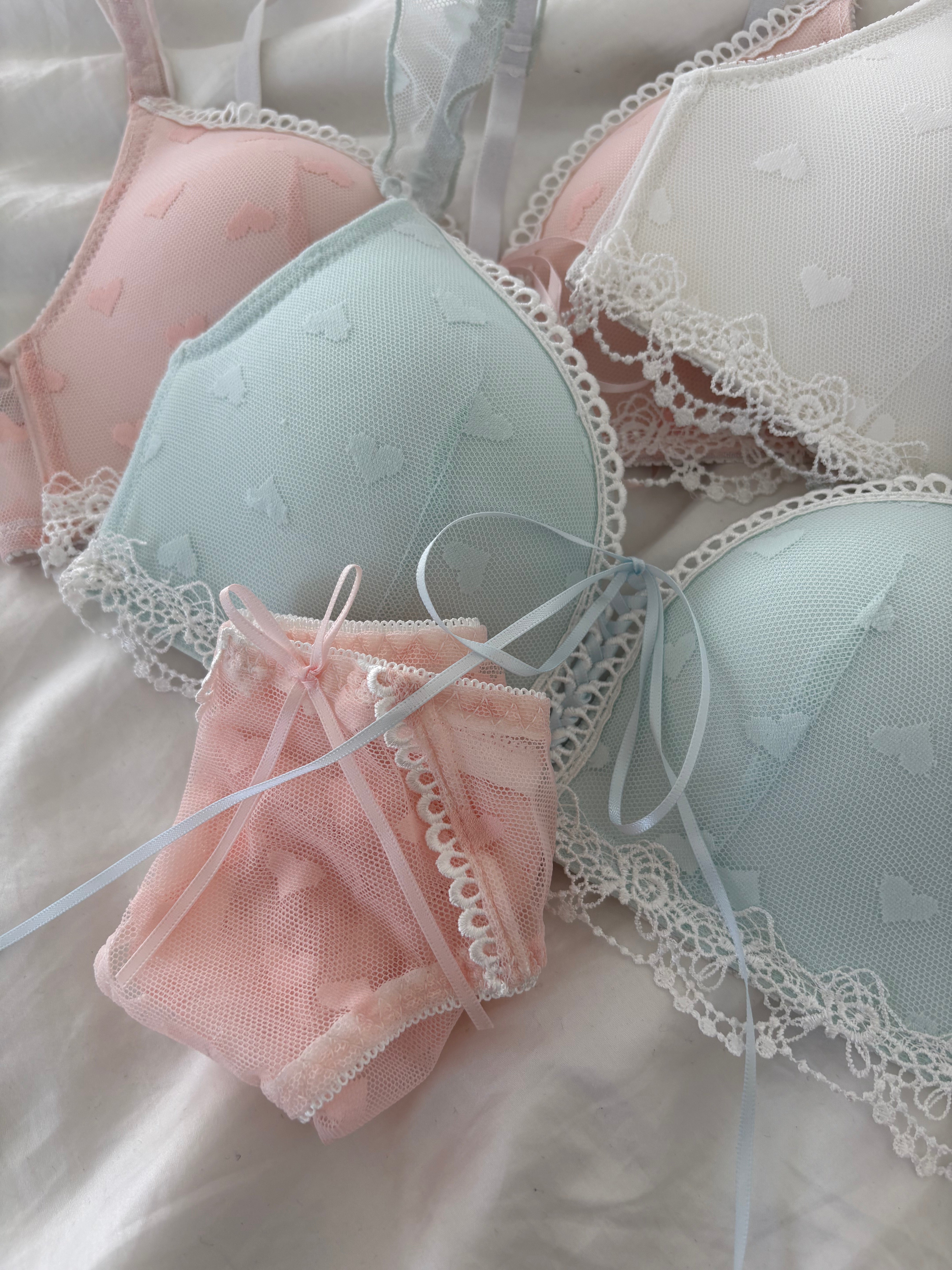 コットンキャンディーハートレースブラセット