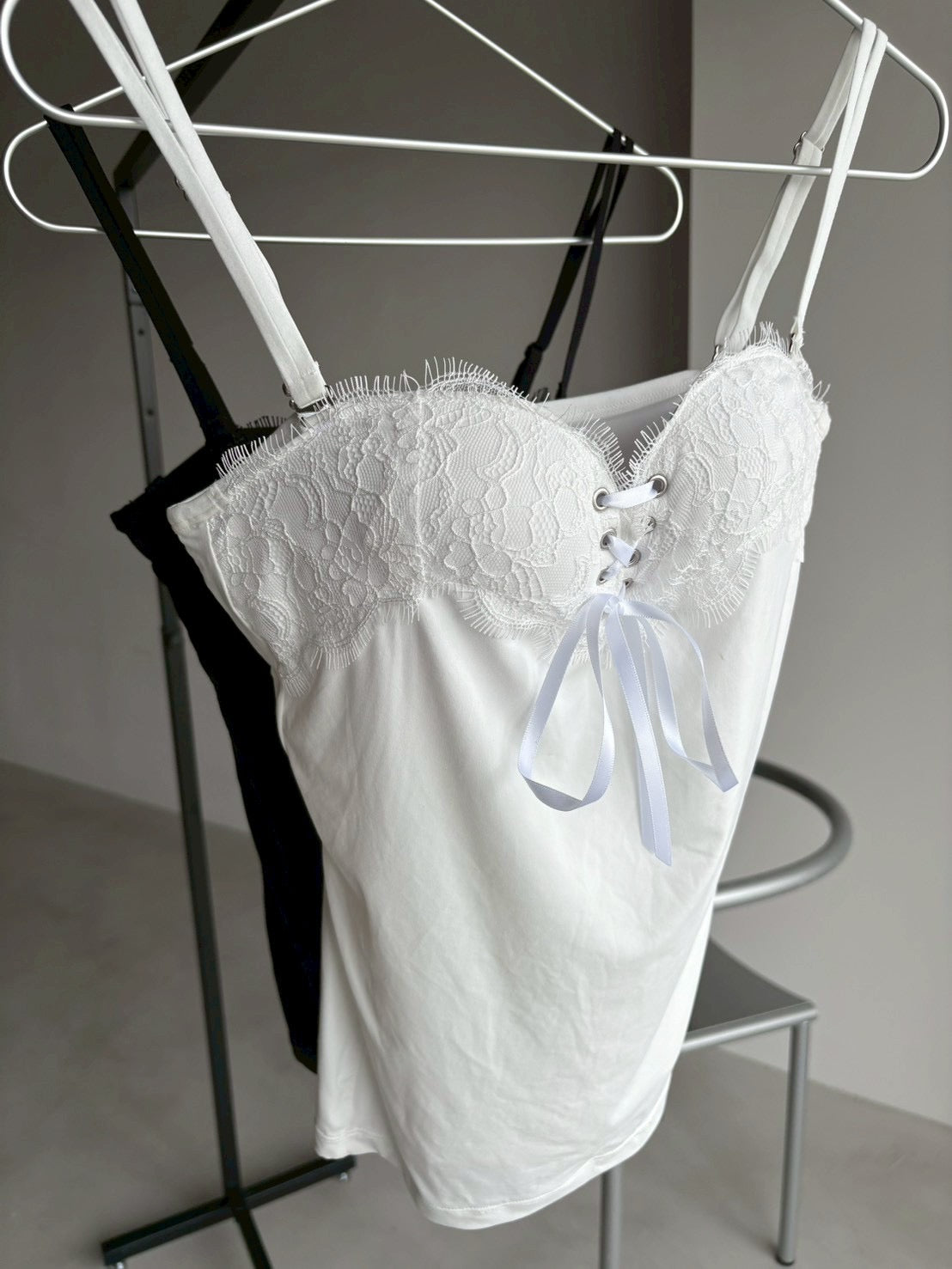 瞬間谷間メイクキャミソール