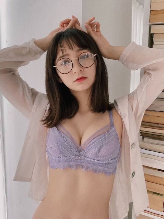 【自胸にフィット】くっきり谷間メイク強力ボリュームブラセット