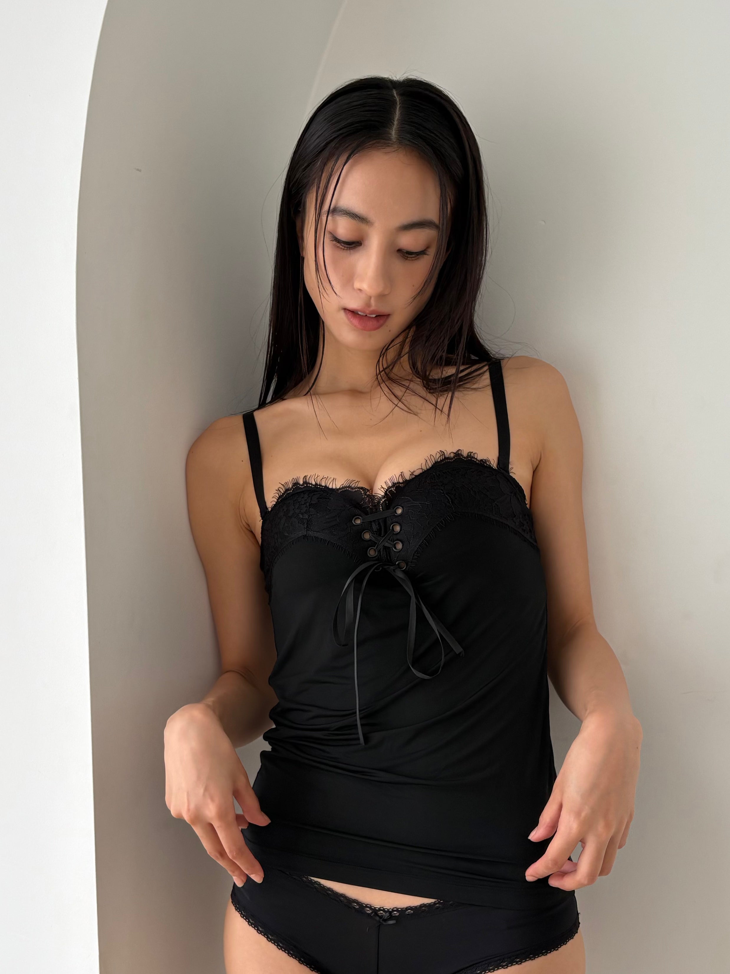 瞬間谷間メイクキャミソール